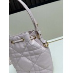 2025年5月28日入荷新作 Dior caro  SIZE:14x15x7cm  お安い/人気/本革 バッグ/XX工場