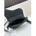 2025年5月28日入荷新作 Dior  Oblique  SIZE:19.5 x15 x5.5 CM  お安い/人気/本革 バッグ/XX工場