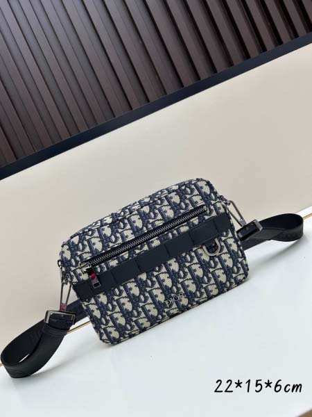 2025年5月28日入荷新作 Safari  Christi...