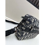2025年5月28日入荷新作 Safari  Christian Dior  SIZE:22x15x6CM  お安い/人気/本革 バッグ/XX工場