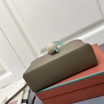 2025年5月28日入荷新作 loro piana  size：19.5*6.5*12cm  お安い/人気/本革 バッグ/XX工場