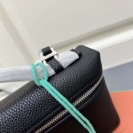 2025年5月28日入荷新作 loro piana  size：19.5*6.5*12cm  お安い/人気/本革 バッグ/XX工場