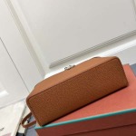 2025年5月28日入荷新作 loro piana  size：19.5*6.5*12cm  お安い/人気/本革 バッグ/XX工場