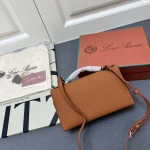 2025年5月28日入荷新作 loro piana  size：19.5*6.5*12cm  お安い/人気/本革 バッグ/XX工場