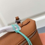 2025年5月28日入荷新作 loro piana  size：19.5*6.5*12cm  お安い/人気/本革 バッグ/XX工場