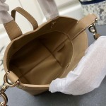 2025年5月28日入荷新作Dior CD mini  SIZE:13*15*12cm  お安い/人気/本革 バッグ/XX工場