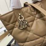 2025年5月28日入荷新作Dior CD mini  SIZE:13*15*12cm  お安い/人気/本革 バッグ/XX工場