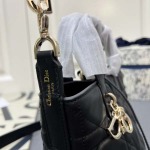2025年5月28日入荷新作Dior CD mini  SIZE:13*15*12cm  お安い/人気/本革 バッグ/XX工場