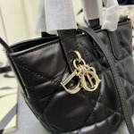 2025年5月28日入荷新作Dior CD mini  SIZE:13*15*12cm  お安い/人気/本革 バッグ/XX工場