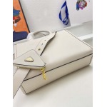 2025年5月28日入荷新作  Prada SIZE:33-25-11  お安い/人気/本革 バッグ/XX工場