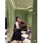 2025年5月28日入荷新作 Prada 新品  30x14x13.5cm  お安い/人気/本革 バッグ/XX工場