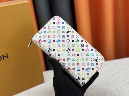 2025年5月28日入荷Louis Vuitton財布 M6...