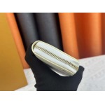 2025年5月28日入荷Louis VuittonM80408 ジッパー小銭入れ Monogram Empreinte  11 x 8.5 x 2 CM 人気の新作/誕生日プレゼント/ZC工場