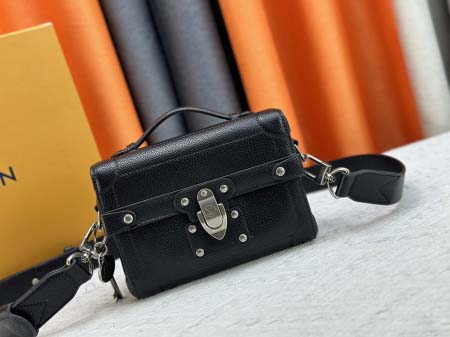 2025年5月28日入荷Louis Vuitton バッグM...