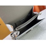 2025年5月28日入荷Louis Vuitton バッグLouis Vuitton 2025年早春 M43599/44391/44580 Monogram SIZE:25x19x9cm 人気の新作/誕生日プレゼント/ZC工場