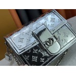 2025年5月28日入荷Louis Vuitton バッグLouis Vuitton 2025年早春 M43599/44391/44580 Monogram SIZE:25x19x9cm 人気の新作/誕生日プレゼント/ZC工場