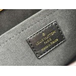 2025年5月28日入荷Louis Vuitton バッグM12940黑色 The Drop   The Drop   2018 年 Flower Hobo Monogram 15 x 12 x 28 CM 人気の新作/誕生日プレゼント/Z