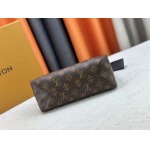 2025年5月28日入荷Louis Vuitton バッグM12940黑色 The Drop   The Drop   2018 年 Flower Hobo Monogram 15 x 12 x 28 CM 人気の新作/誕生日プレゼント/Z