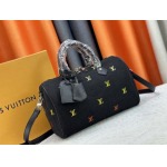2025年5月28日入荷Louis Vuitton バッグM13966 M40391   Pharrell Williams   LV Blason Keepall Bandoulière 30x21x17cm 人気の新作/誕生日プレゼント