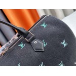 2025年5月28日入荷Louis Vuitton バッグM13966  Pharrell Williams   LV Blason Keepall 40x27x20cm 人気の新作/誕生日プレゼント/ZC工場