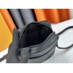 2025年5月28日入荷Louis Vuitton バッグTaurillon  Monogram  16.0 x 21.0 x 4.5 cm M44972 人気の新作/誕生日プレゼント/ZC工場