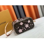 2025年5月28日入荷Louis Vuitton バッグM13747 M44495 M42265 M44936 M42263  lv Nice mini Nano MonogramSIZE：24 x 17 x 14 人気の新作/誕生日プレ