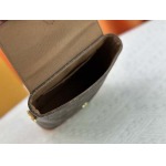 2025年5月28日入荷Louis Vuitton バッグM14651 M14653 Soho   Monogram  Arlequin SIZE:17.0 x 23.0 x 8.0 CM 人気の新作/誕生日プレゼント/ZC工場