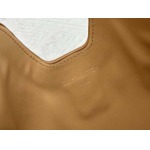 2025年5月28日入荷Louis Vuitton バッグ大M120693  M119563 Louis Vuitton  SIZE：小24.5x21.5x5cm 大36×29.5×7cm 人気の新作/誕生日プレゼント/ZC工場