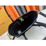 2025年5月28日入荷Louis Vuitton バッグ【ON MY SIDE 】M57728黑色M57729 53824 53826 On My Side 25.0 x 20.0 x 12.0 CM 人気の新作/誕生日プレゼント/ZC工