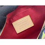2025年5月28日入荷Louis Vuitton バッグM13440 Pochette Accessoires Monogram  SIZE：22X13X4cm 人気の新作/誕生日プレゼント/ZC工場