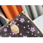 2025年5月28日入荷Louis Vuitton バッグM13079  OnTheGo   Monogram   LV x TM  SIZE:35.0 x 27.0 x 14.0 CM 人気の新作/誕生日プレゼント/ZC工場