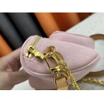 2025年5月28日入荷Louis Vuitton バッグ【M83353】 Mini Bumbag  LV Gradient  Monogram Empreinte  17.0 x 12.0 x 9.5 CM 人気の新作/誕生日プレゼント/