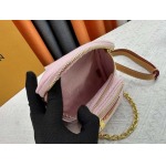 2025年5月28日入荷Louis Vuitton バッグ【M83353】 Mini Bumbag  LV Gradient  Monogram Empreinte  17.0 x 12.0 x 9.5 CM 人気の新作/誕生日プレゼント/