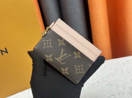 2025年5月28日入荷Louis Vuitton M827...