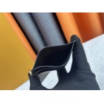 2025年5月28日入荷Louis VuittonM82739  Monogram Monogram SIZE：10.2 x 7.3 x 0.3 CM 人気の新作/誕生日プレゼント/ZC工場