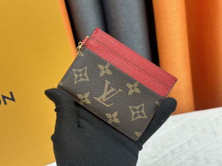2025年5月28日入荷Louis Vuitton名刺入れM...