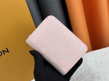 2025年5月28日入荷Louis VuittonM8368...