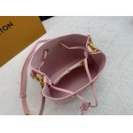 2025年5月28日入荷Louis Vuitton バッグM13676 M44021  NeoNoe BB Monogram Empreinte Cherry Blossom SIZE：20x20x13cm 人気の新作/誕生日プレゼント/Z