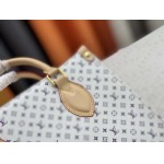 2025年5月28日入荷Louis Vuitton バッグM46373 OnTheGo  Monogram  Monogram Reverse ，Monogram Giant25.0 x 19.0 x 11.5 CM 人気の新作/誕生日プレ