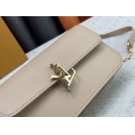 2025年5月28日入荷Louis Vuitton バッグM14564   Wallet On Chain   LV Bloom   11.5 x 4 x 20 CM 人気の新作/誕生日プレゼント/ZC工場