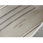 2025年5月28日入荷Louis Vuitton バッグM14564   Wallet On Chain   LV Bloom   11.5 x 4 x 20 CM 人気の新作/誕生日プレゼント/ZC工場