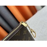 2025年5月28日入荷Louis Vuitton バッグM13561 Pochette Clés L Monogram SIZE：33×23.5×1cm 人気の新作/誕生日プレゼント/ZC工場
