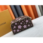 2025年5月28日入荷Louis Vuitton バッグ村上隆M47528 M13669  Dopp Kit Monogram Eclipse28.0 x 15.0 x 16.5 CM 人気の新作/誕生日プレゼント/ZC工場