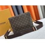 2025年5月28日入荷Louis Vuitton バッグCoussin  SIZE：26 x 20 x 12CM 人気の新作/誕生日プレゼント/ZC工場