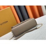 2025年5月28日入荷Louis Vuitton バッグANYTIME FLAP BAG M14604 29.5x18.5x9.5 人気の新作/誕生日プレゼント/ZC工場