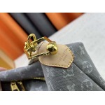 2025年5月28日入荷Louis Vuitton バッグM13390 M12072 M12068 M12071 Coussin Hobo MM Monogram DenimSIZE:38 x 33 x 10CM 人気の新作/誕生日プレゼン