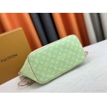 2025年5月28日入荷Louis Vuitton バッグM40995  Neverfull SIZE：32x29x17 人気の新作/誕生日プレゼント/ZC工場