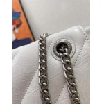 2025年5月29日入荷新作 Balenciaga  crush  SIZE：39.9*24.9*13    お安い/人気/革/バッグ/XX工場