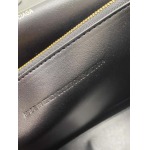 2025年5月29日入荷新作 Balenciaga  crush  SIZE：39.9*24.9*13    お安い/人気/革/バッグ/XX工場