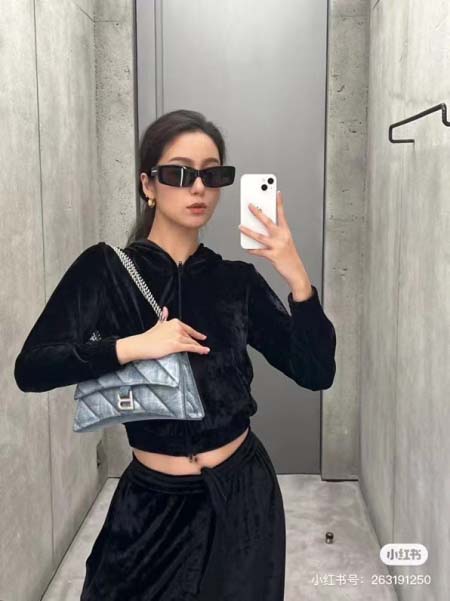 2025年5月29日入荷新作 Balenciagaデニムのバ...